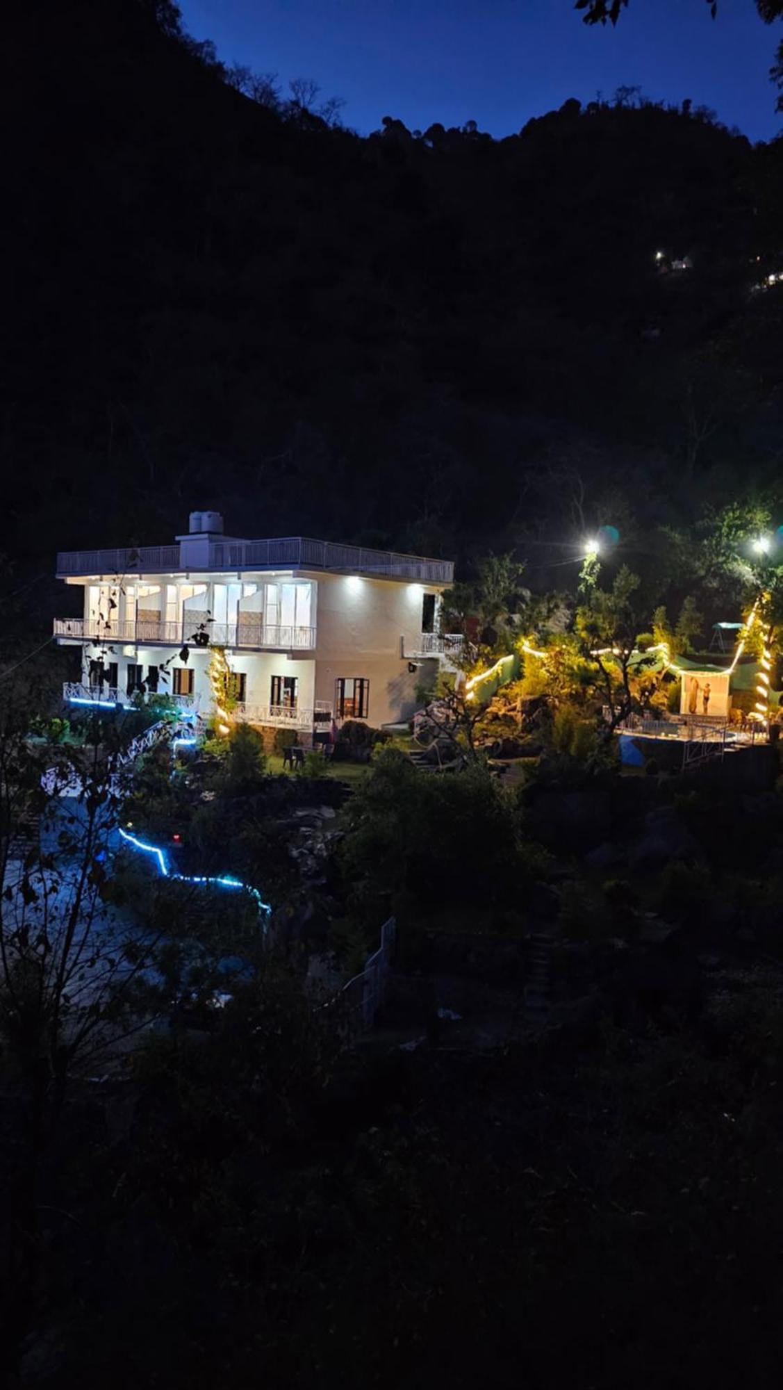 On The Rocks Kasauli Exterior foto