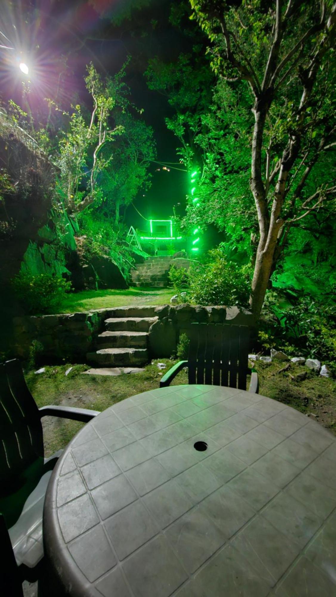 On The Rocks Kasauli Exterior foto
